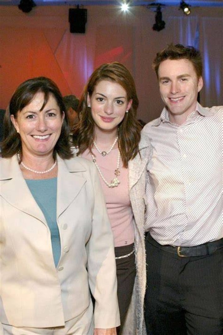 Anne & Michael Hathaway from Celebs With Gay Siblings E! News