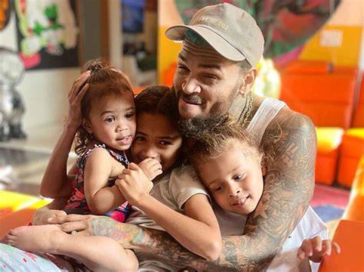 Chris Brown Kids How Many Kids Does He Have? toptenfamous.co