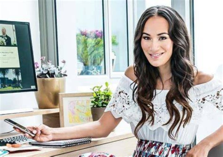 JoAnn Strauss shows off handsome hubby for first time on IG [photo]