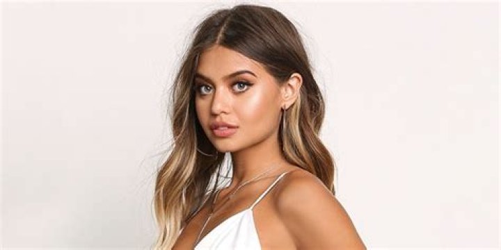 Sofia Jamora Bio, Wiki, Age, Height, Boyfriend, Parents, Net Worth